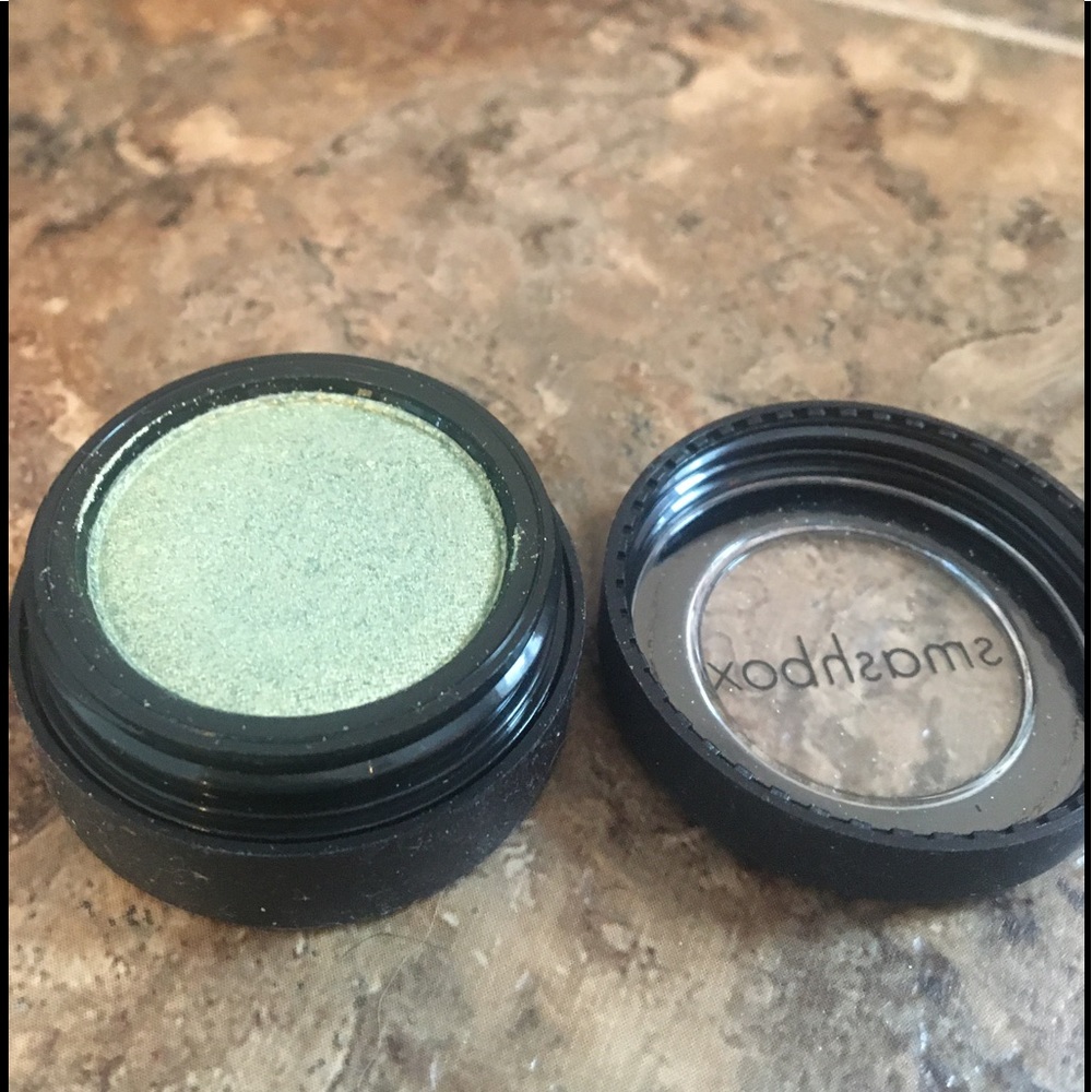 Smashbox eyeshadow Zoom